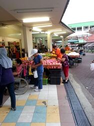 Tampines Street 21 (D18), Shop House #573465281